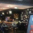 Tomar una cervecita en montaditos