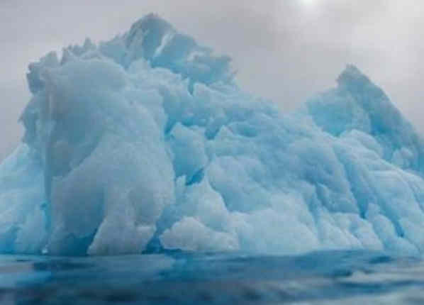 Actividad con Iceberg, Capa de hielo polar, Hielo, Ártico, Océano ártico, Hielo marino, Medio ambiente natural, Capa de hielo, Forma de relieve glaciar, Glaciar