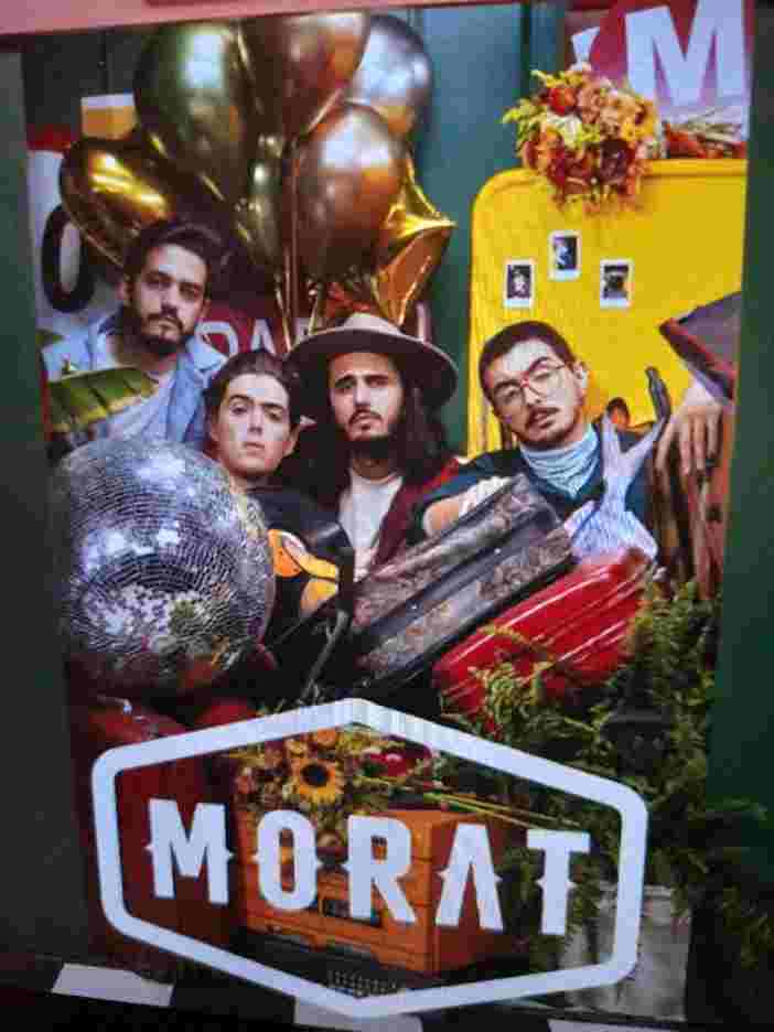 Diversión plan Actividad con Diversión, Amarillo, Sombrero, Evento, Cartel, Barba, Publicidad, Fuente, Planta, Personaje ficticio