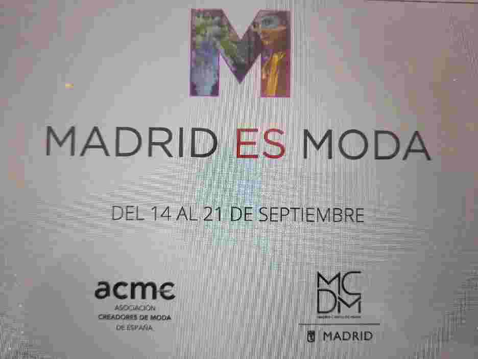 Actividad con Magenta, Patrón de, Gráficos, Círculo, Publicación, Ropa formal, Cartel, Evento, Feliz, Fuente, Magenta